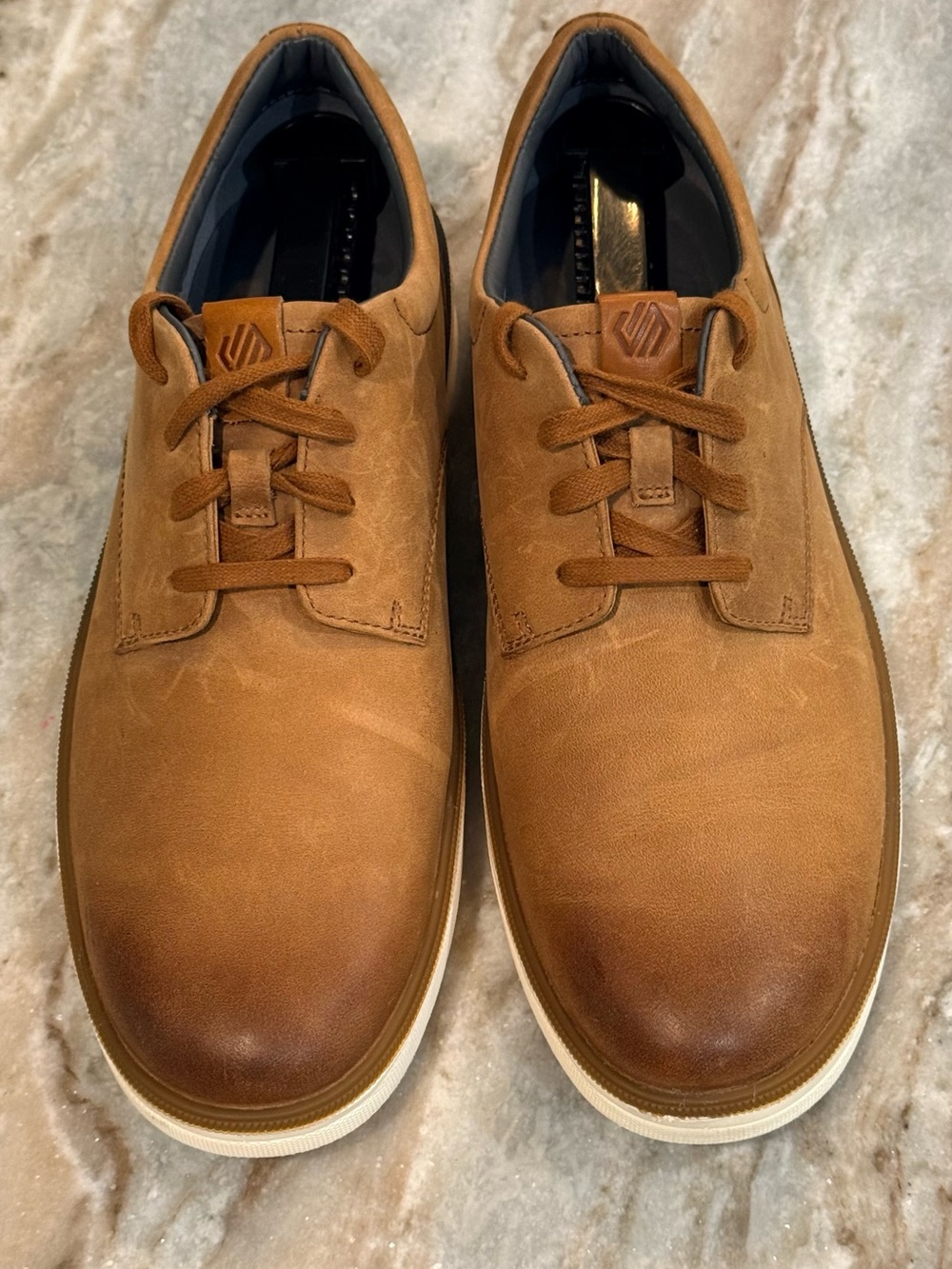 Men’s JOHNSTON & MURPHY XC4 tan oil rubbed leather oxfords- Size 11.5